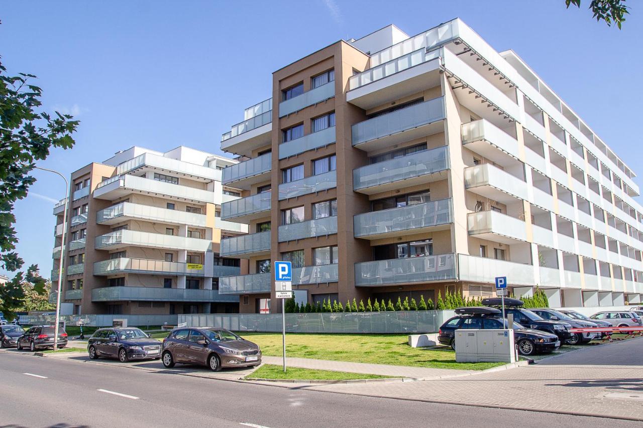 Al-Dom Apartamenty Kasprowicza 407 كولوبرزيغ المظهر الخارجي الصورة